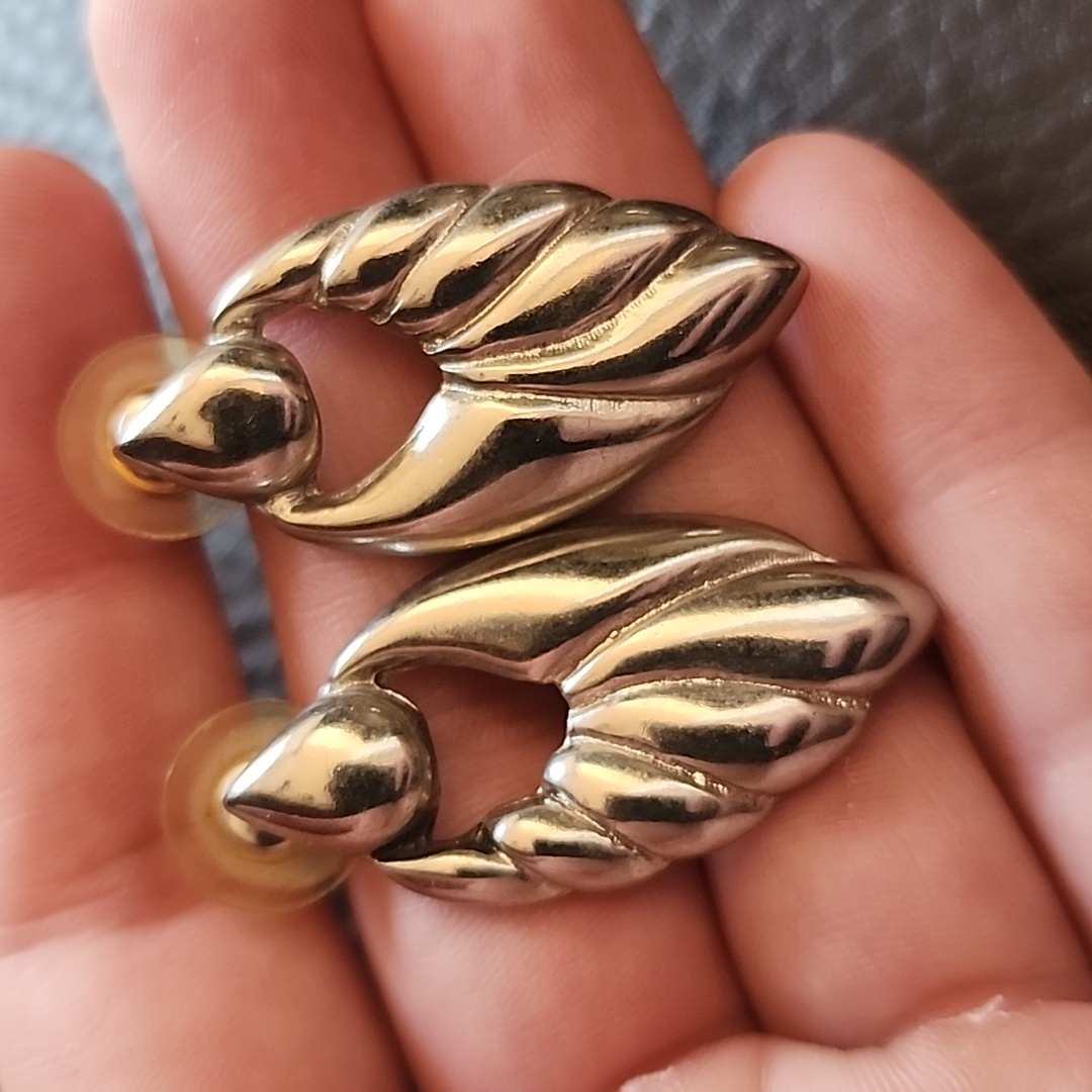 Vtg Earrings